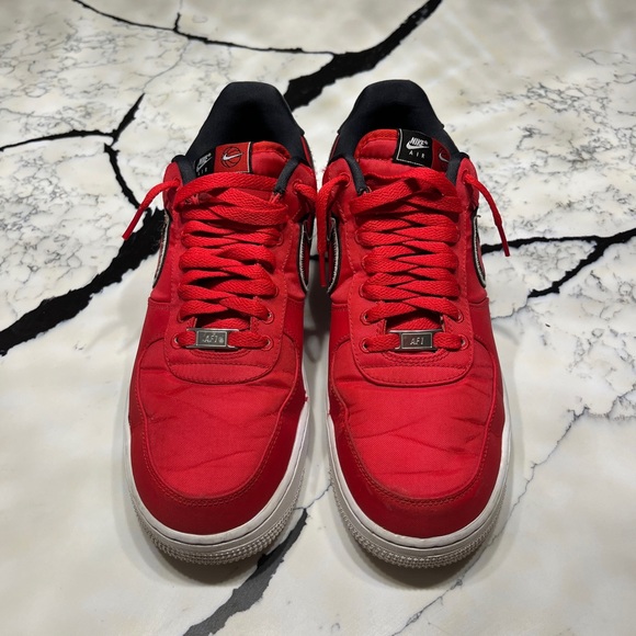 Reverse university red Air Force 1 - Picture 5 of 6